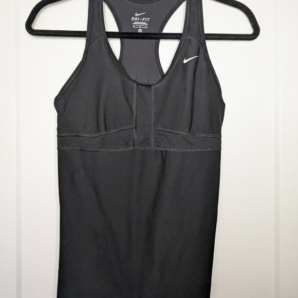 ✨ Nike Dri-Fit Black Sports Tank w/ Built-In Bra (Size M) 🖤 - Picture 1 of 8